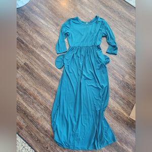 Floor length dress with pockets
